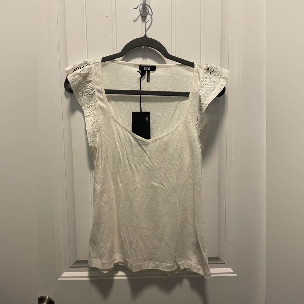 Paige
Women’s size Small
NWT
Giulia Tank
Women's White Lace Sleeve Top